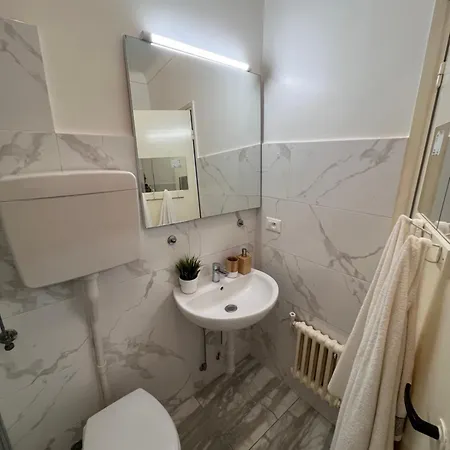 Calme A Deux Pas De La Avec Jardin Et Parking Prive Apartment Beaulieu-sur-Mer