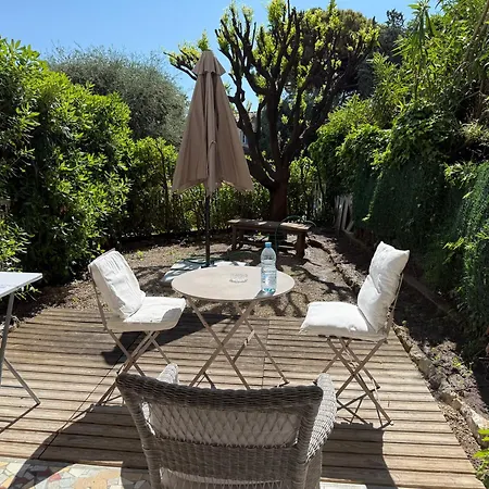 Calme à Deux Pas De La Avec Jardin Et Parking Privé Beaulieu-sur-Mer