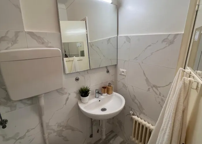 Calme A Deux Pas De La Avec Jardin Et Parking Prive Apartment Beaulieu-sur-Mer